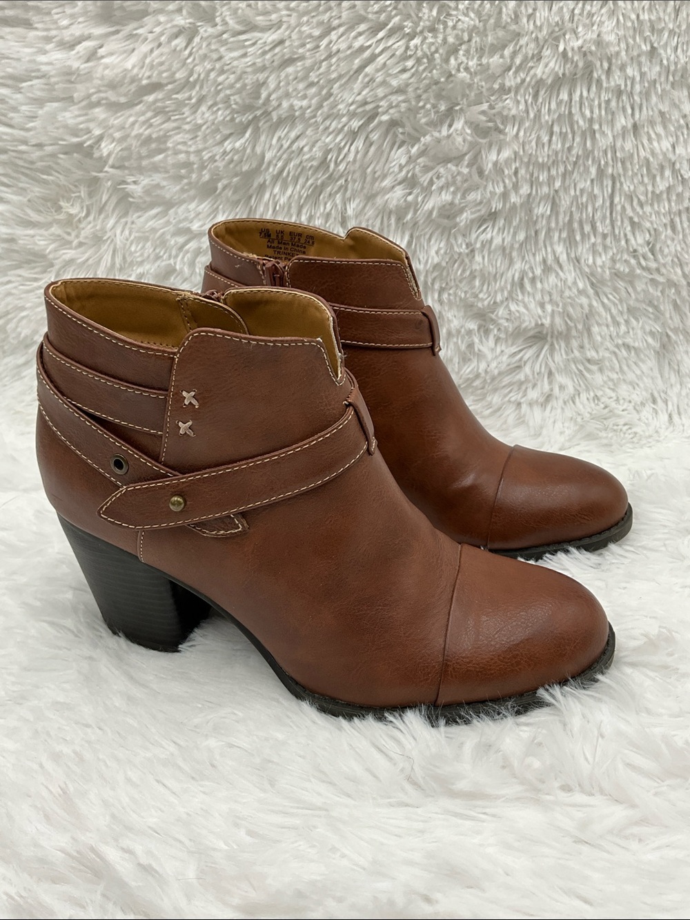Natural Soul Bootie Size 7.5 Brown Ankle Booties with Heel